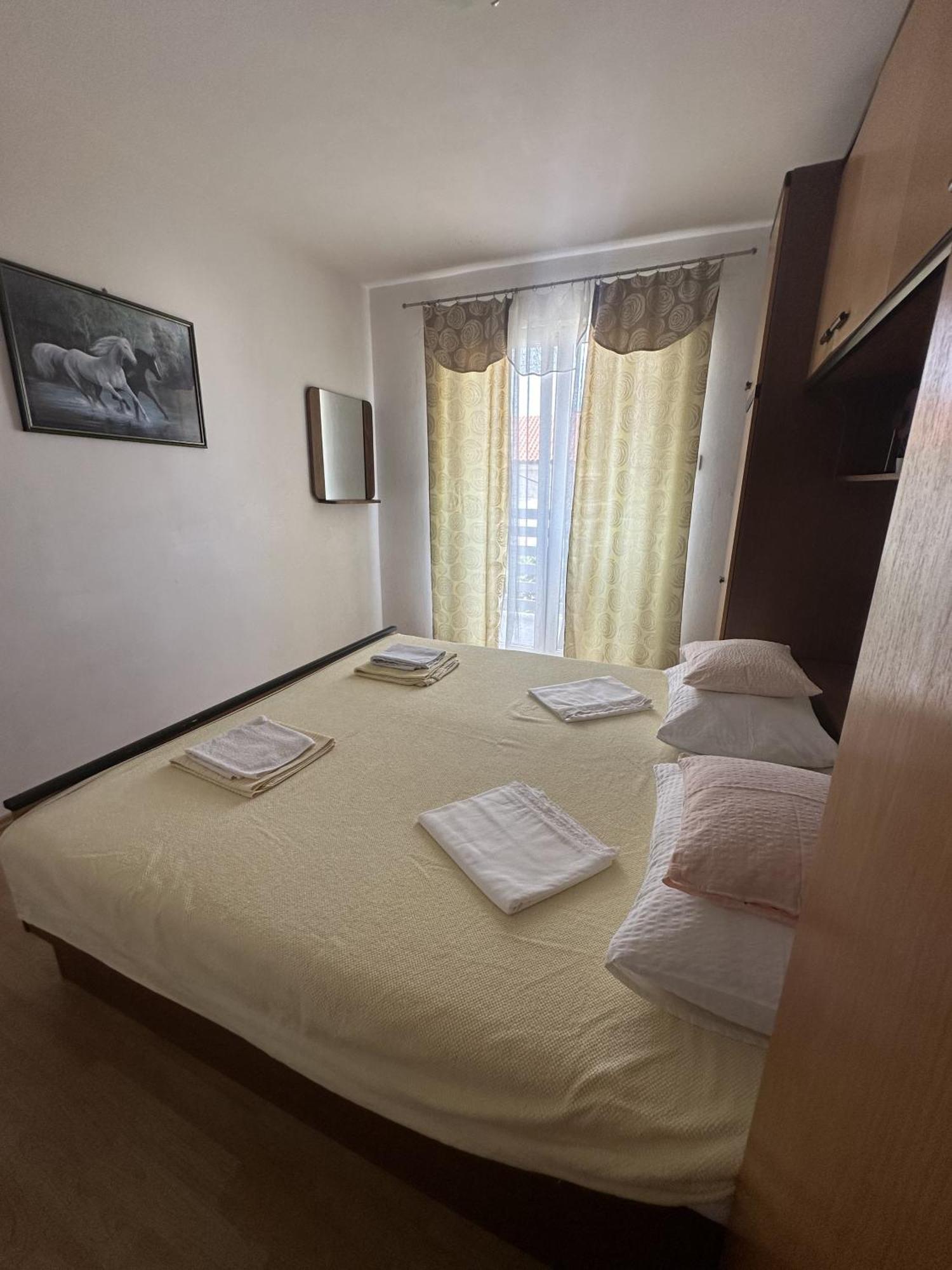 Apartmani Ira Цриквеница Экстерьер фото